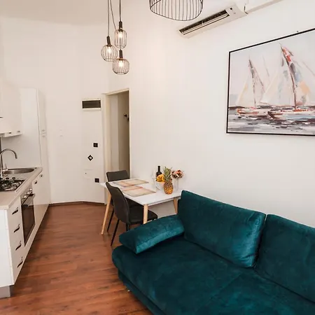 Ruscello Apartment